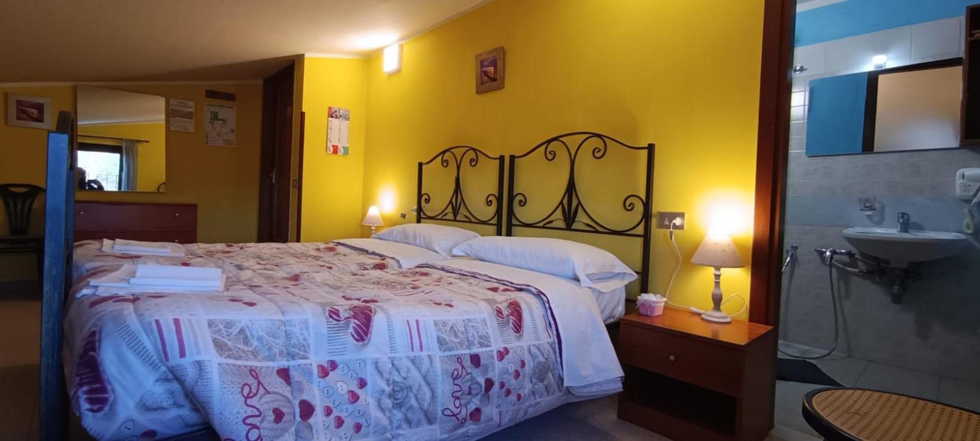 Complesso Turistico Aurora - Camere B&B Poggio Picenze Экстерьер фото
